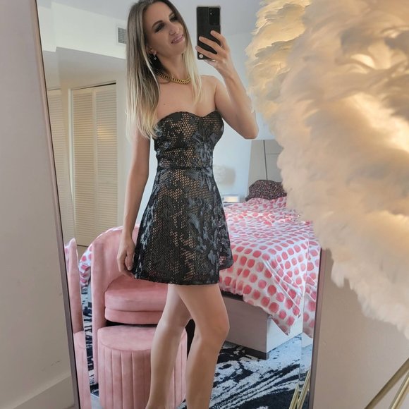 Gourgeous Black Guess Strapless Sweetheart Neckline Skater Dress - Picture 1 of 7